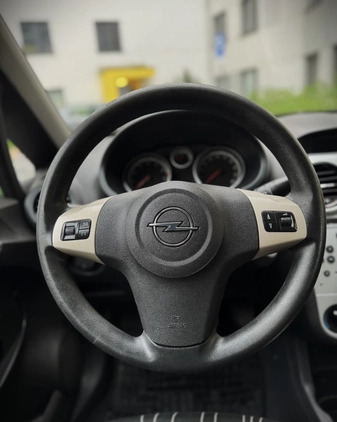 Opel Corsa cena 17900 przebieg: 127000, rok produkcji 2009 z Dębica małe 529